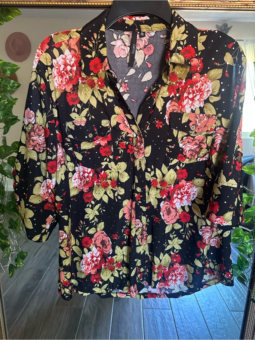 Floral Button-Front Women’s Blouse in Black and Red
